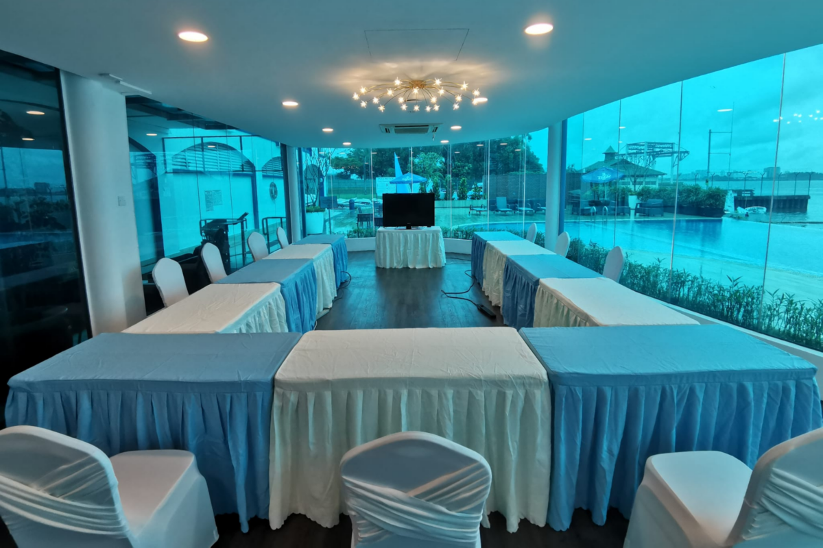 saf yacht club function room